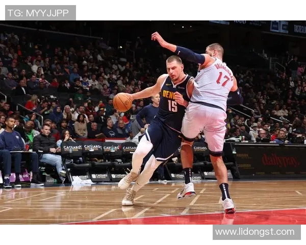 尚帕尼外线手感火热命中五记三分砍下十五分三板一帽助球队取胜